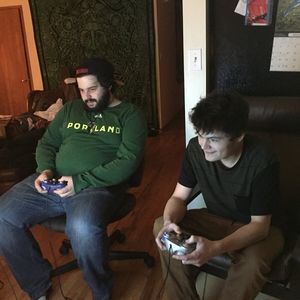 Meet your Posher, Max